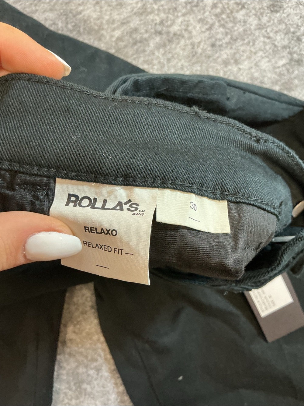 ROLLA'S Black Cuffed Chino Pants Size 30 - Picture 4 of 6
